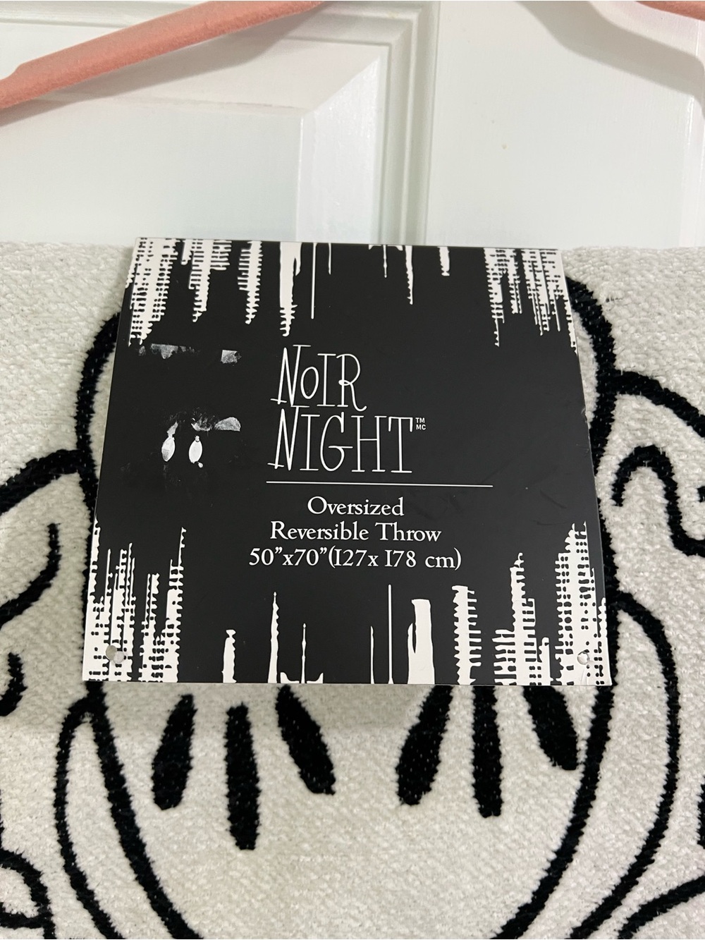 Reversible Skeleton Throw Blanket - Black & Cream - Picture 3 of 6